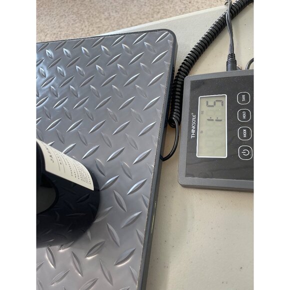 Leoben Jasmine Santal Candle 9 Oz Manly Apothecary Vegan Soy Wax Blend Essential - Picture 6 of 6